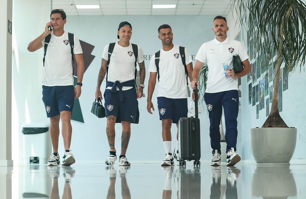 Tricolor enfrenta desafios logísticos e perde dia de treino antes de encarar a Chape