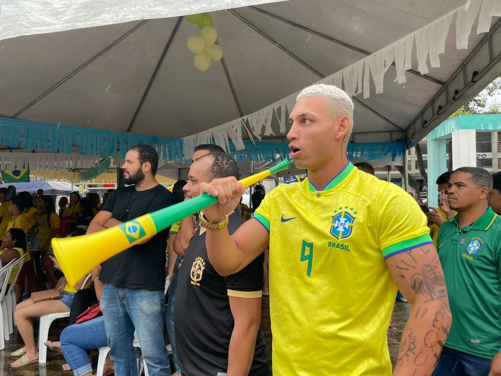 Copa do Mundo  Rede Nova Onda na Torcida com Você traz Brasil e Sérvia em  Nova Venécia - Nova Onda Online