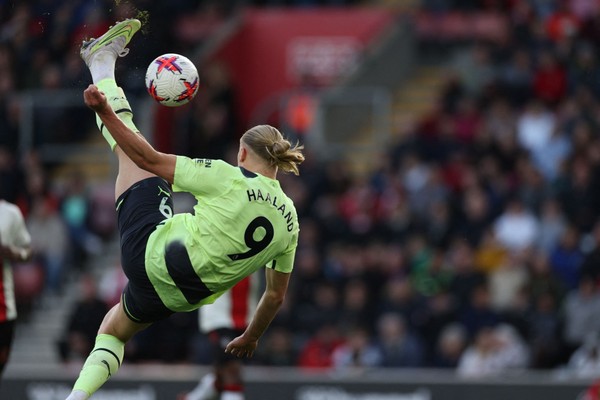 Mas que raio!»: lance polémico no Man. City-Tottenham deixou Haaland à  beira de um ataque de nervos - Inglaterra - Jornal Record