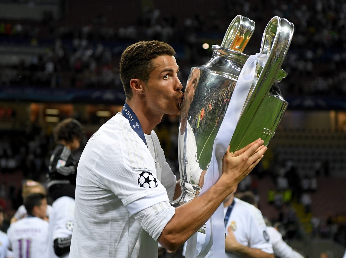 Bicicleta de Cristiano Ronaldo é o 2º gols mais marcante da Era Moderna da  Champions