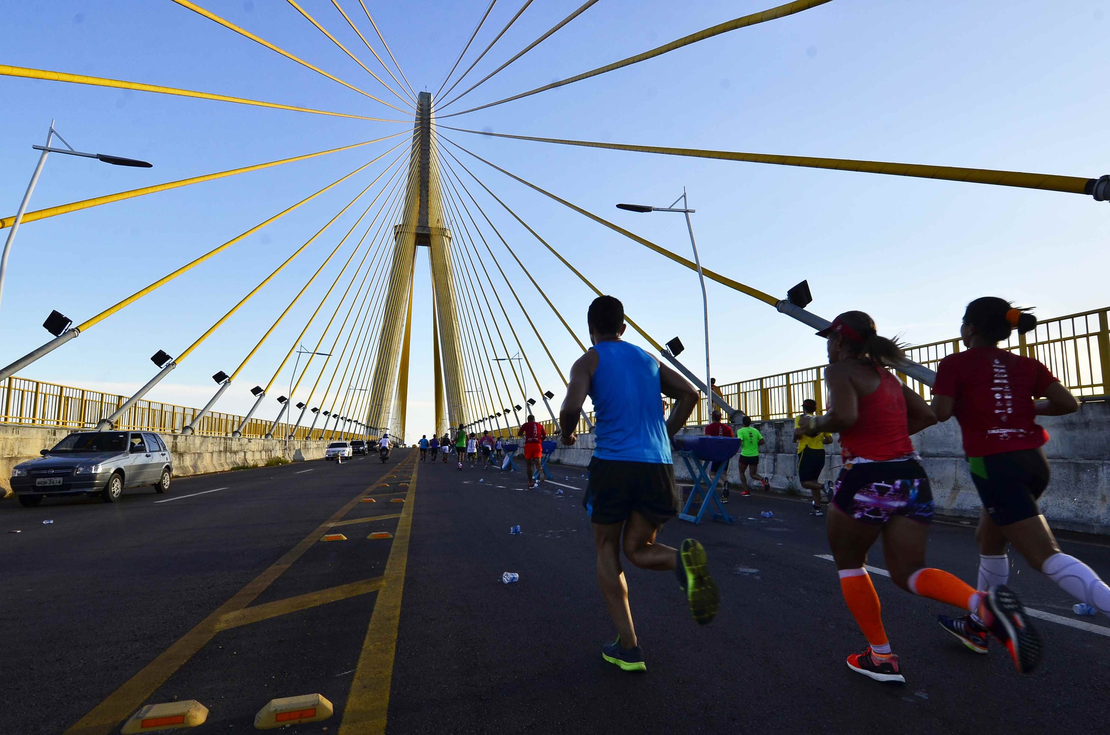 Ponte Rio Negro recebe corrida de rua neste domingo com percursos de 5k e 10k