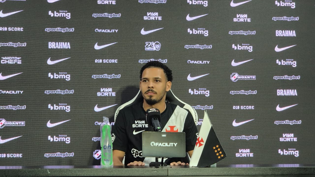 Gabriel Pereira revela suas origens e se apresenta como zagueiro do Vasco
