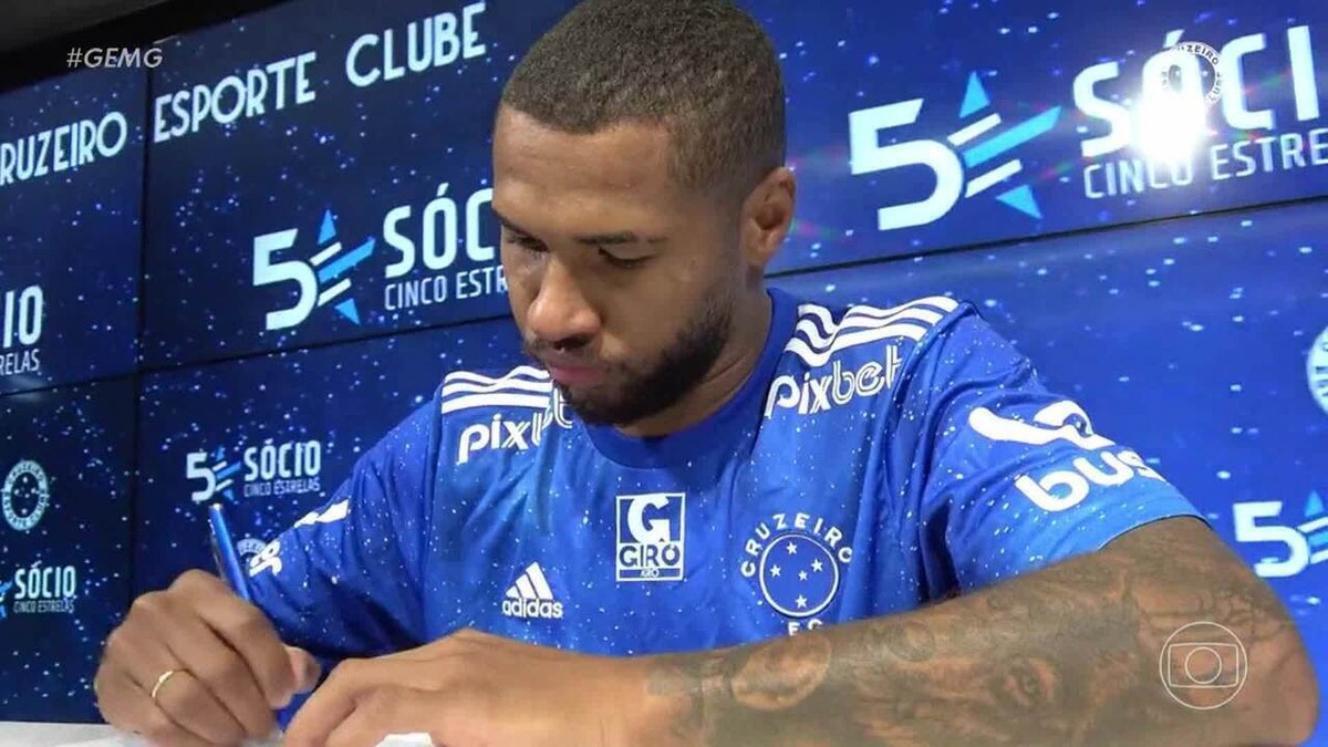 Wesley chega ao Cruzeiro como maior investimento da gestão de