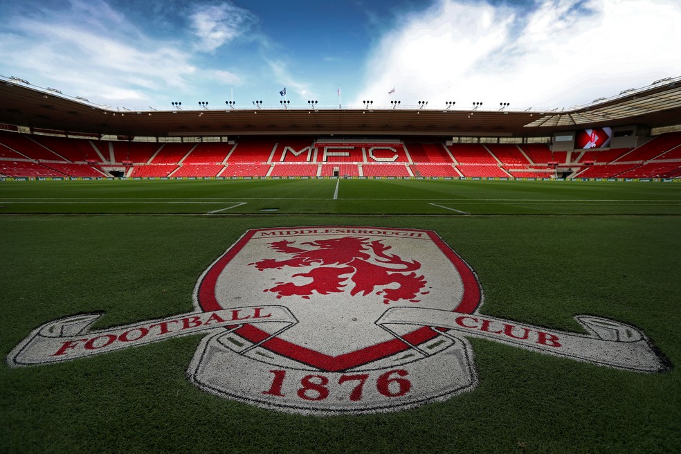 Middlesbrough volta à 1ª divisão do futebol inglês
