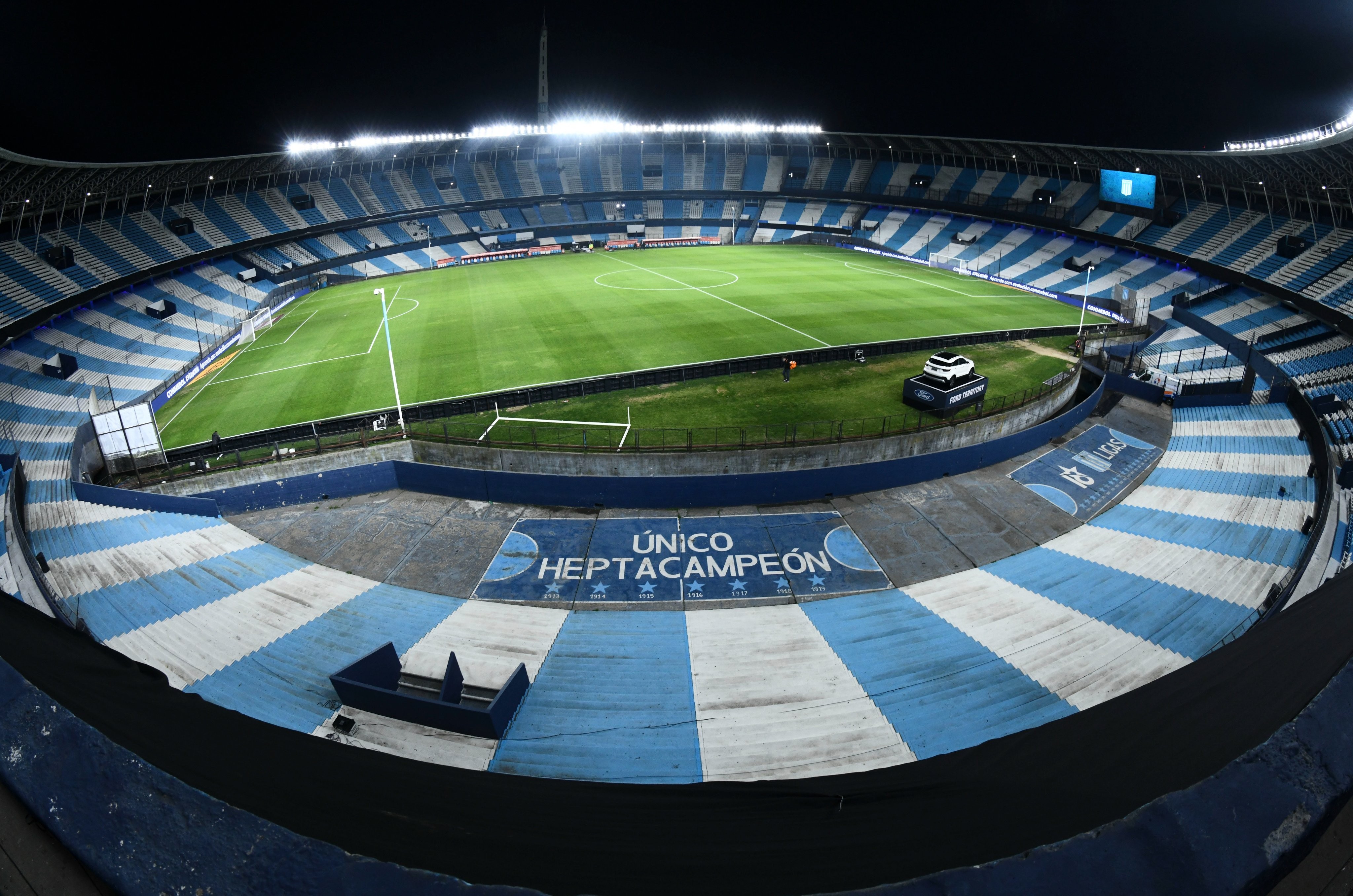 Maldição à vista? Racing enfrenta o Flamengo na Libertadores com histórico de desafios místicos