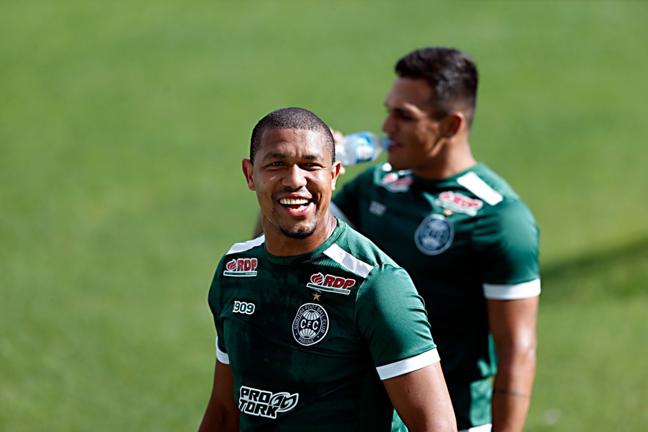 Má fase ou novo papel? Comentaristas analisam jejum de gols de Rodrigão ...