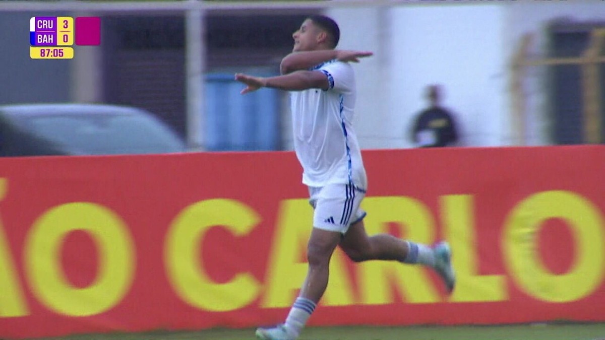 Cruzeiro avança na Copinha com golaço de letra: veja o vídeo
