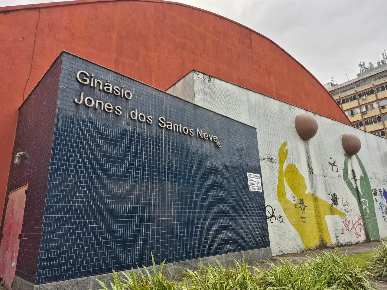 Entenda o que falta para a conclusão das obras do Ginásio do DED