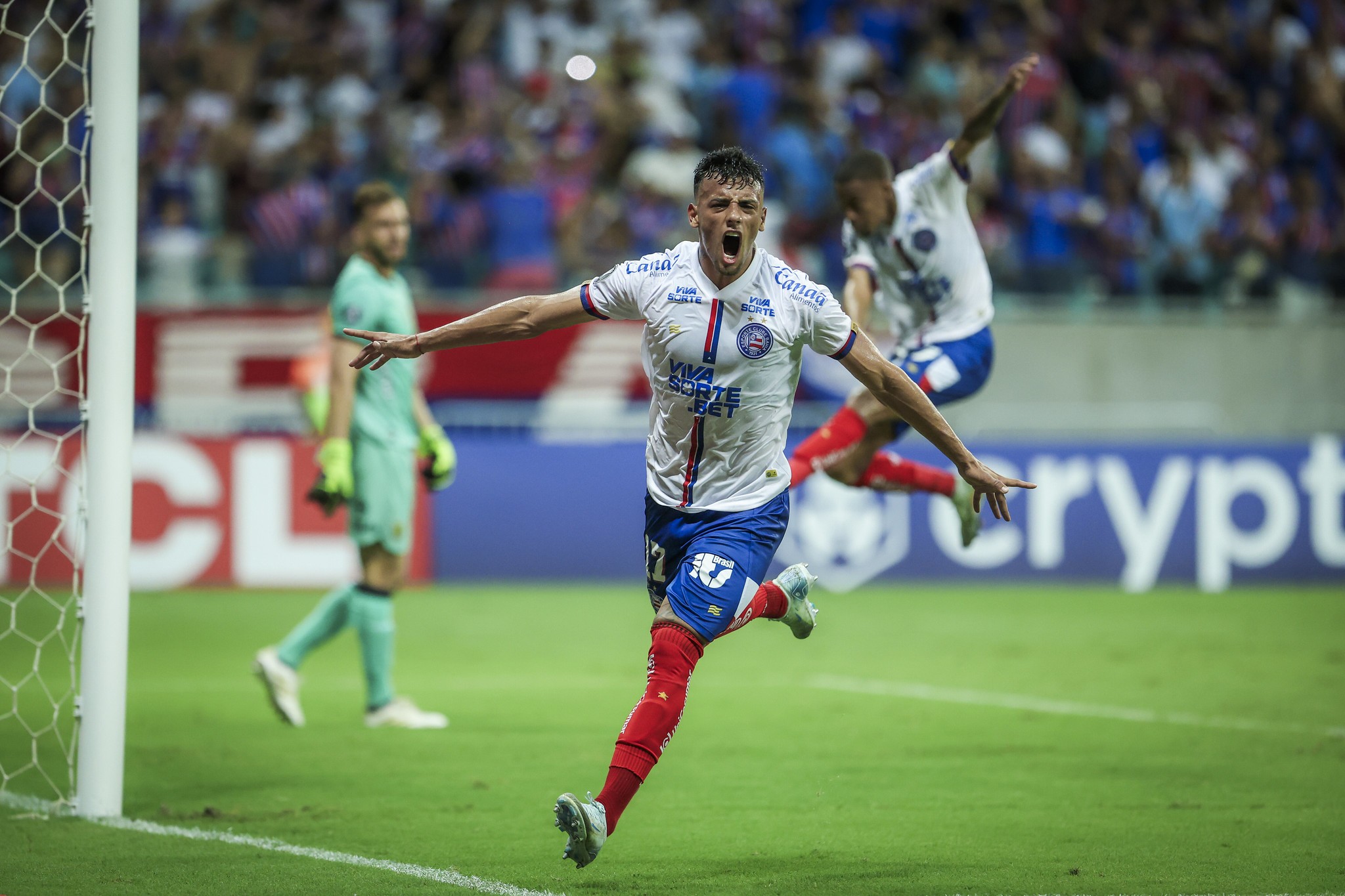 Bahia recebe sondagem do Ajax por Lucho Rodríguez
