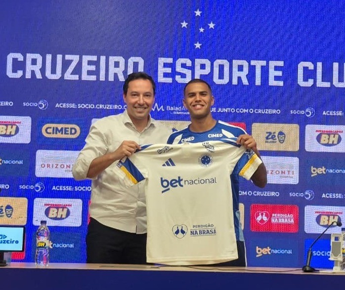Farmou aura? João Costa explica escolha pela camisa 67 no Cruzeiro