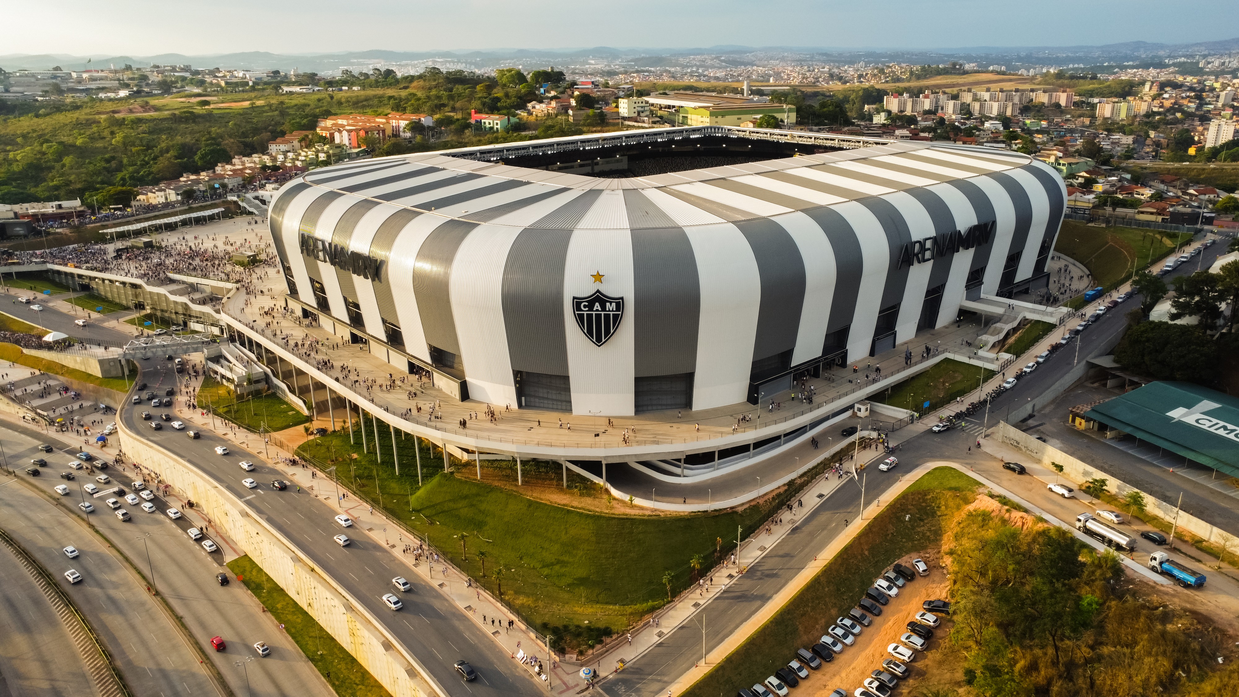 Atlético-MG convoca reunião para analisar balanço e aporte milionário que diluirá ações de Daniel Vorcaro 