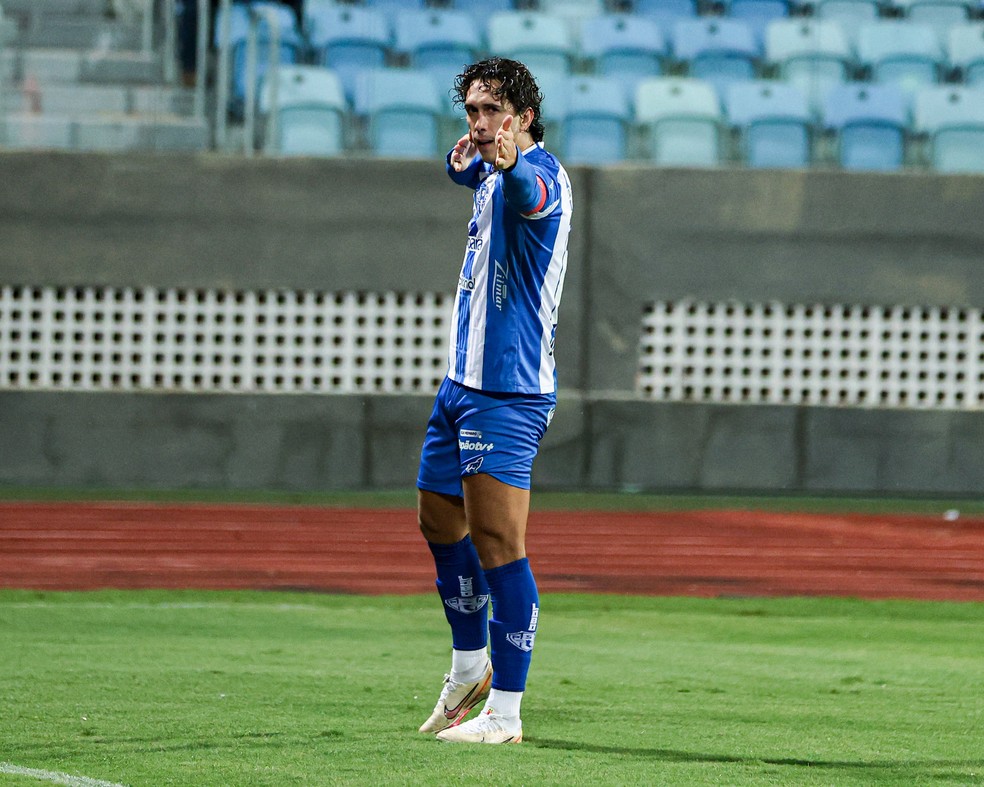 Nicolas marca na final da Copa Verde, contra o Vila Nova — Foto: Jorge Luís Totti/Paysandu