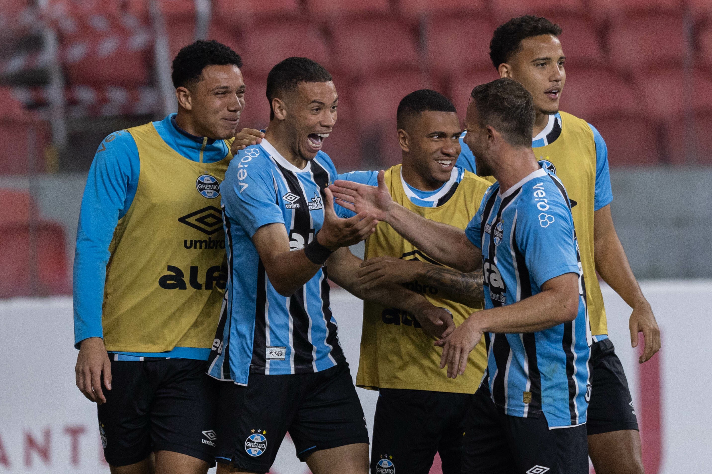 Vitória espetacular do Grêmio no futebol brasileiro.
