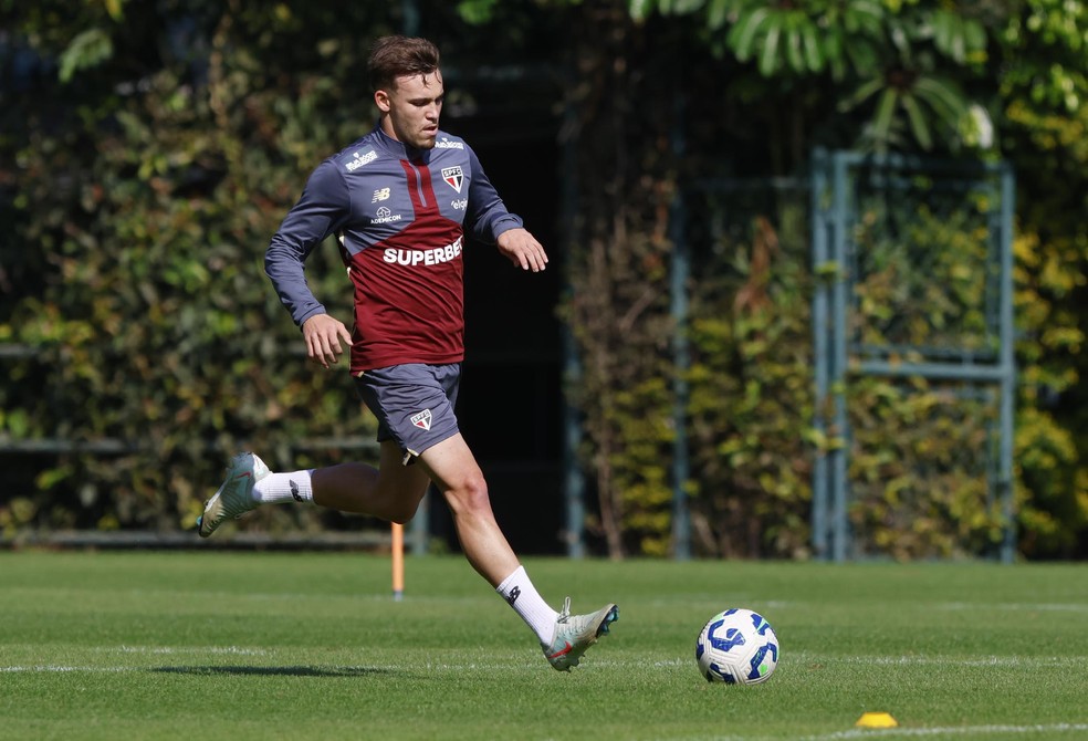 São Paulo acelera conversas para manter Felipe Negrucci após sondagens da Itália