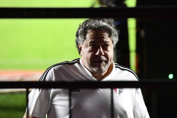 Com oposição enfraquecida, Casares deve ter eleição como formalidade no São Paulo