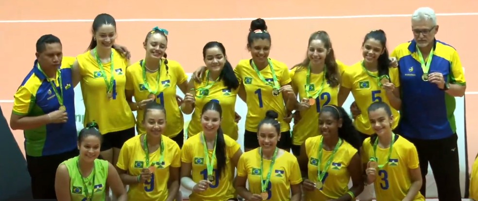 Seleção Rondoniense feminina sub-18 comemora título no Rio de Janeiro — Foto: Reprodução/Vôlei Brasil