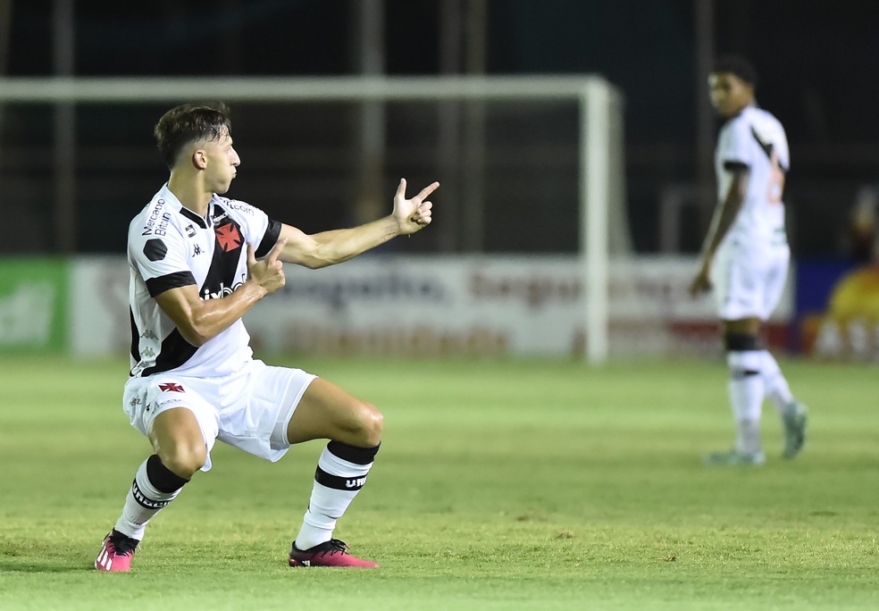 Galarza comemora gol mais rápido na Copa do Mundo