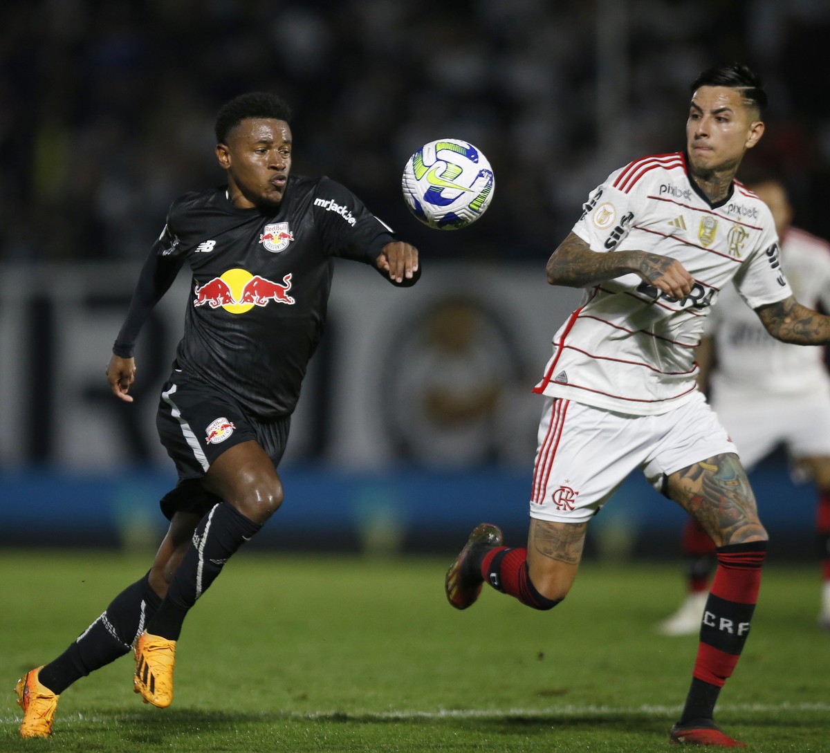 Confira lances do jogo entre Bragantino e Flamengo pelo Campeonato