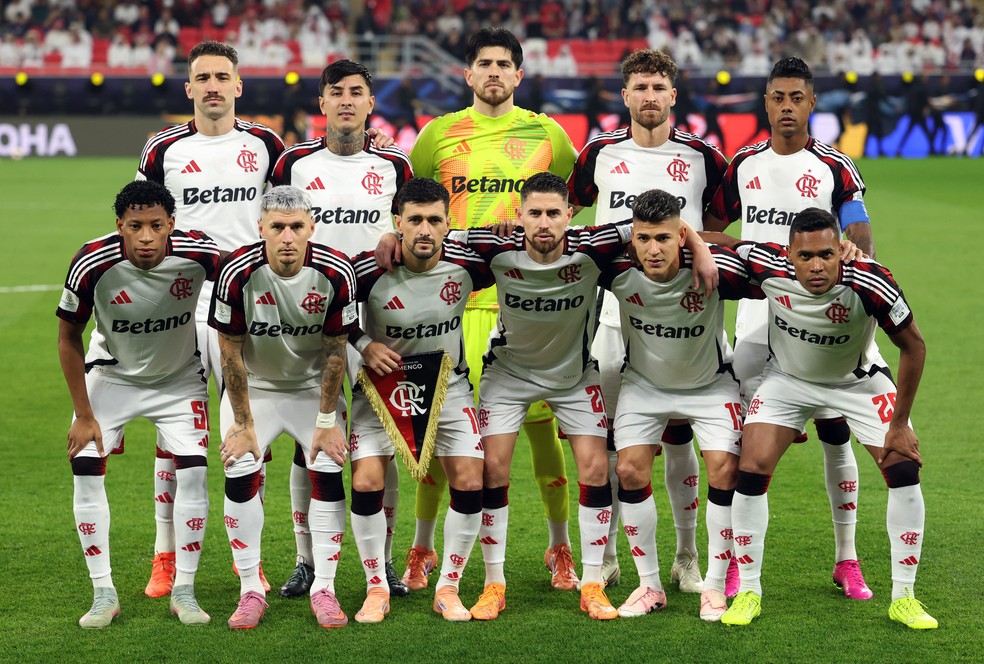 Time posado do Flamengo para jogo com o PSG � Foto: Mohammed Salem/Reuters