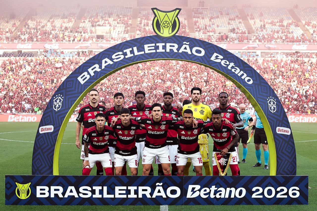 Lino brilha em vitória do Flamengo: notas e análises da partida contra o Coritiba