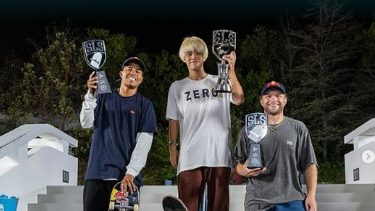 Felipe Gustavo é vice-campeão de etapa da SLS 