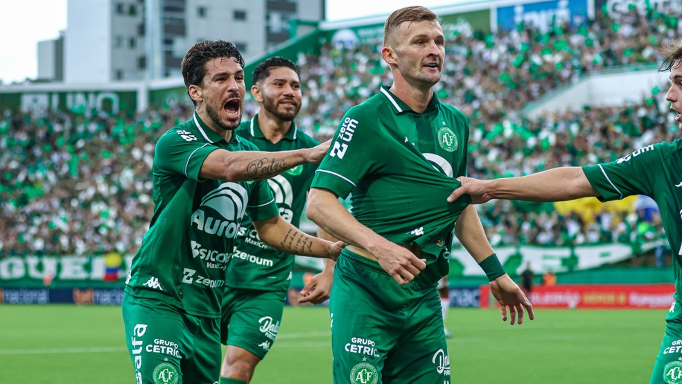 Chapecoense está de volta à Série A — Foto: Rafael Bressan / ACF