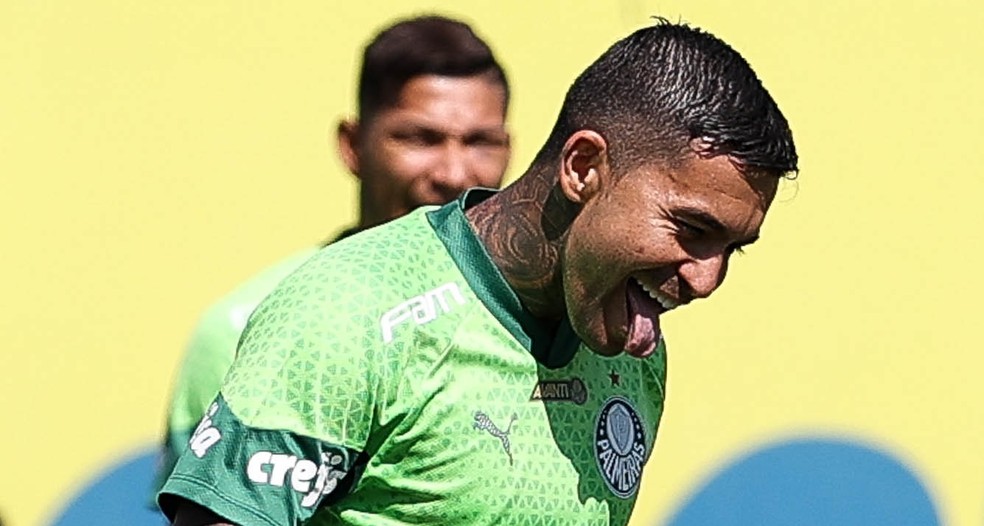 Dudu durante treino do Palmeiras na Academia de Futebol  Foto: Cesar Greco