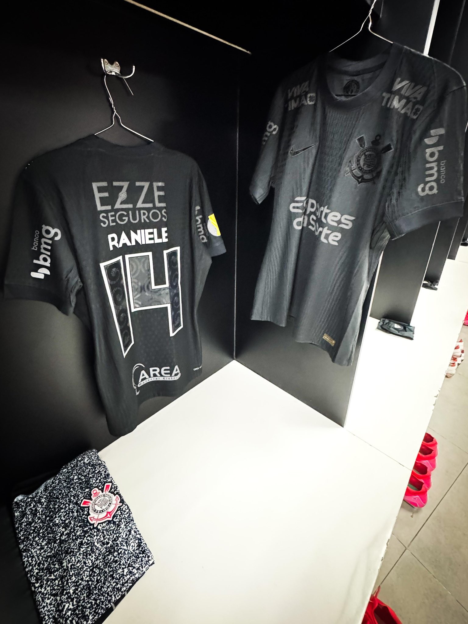 Corinthians acerta com dois novos patrocinadores