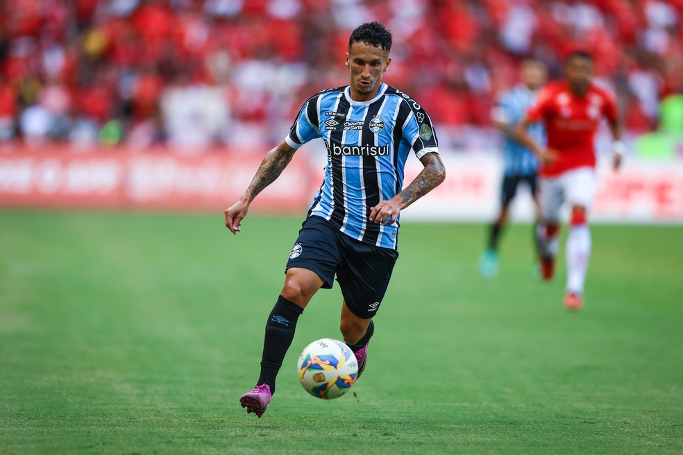 Dodi em ação pelo Grêmio — Foto: Lucas Uebel/Grêmio