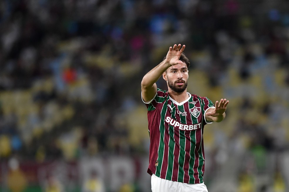 Explosão Tricolor: Goleada, Estreia de Hulk e Brilho de Martinelli!