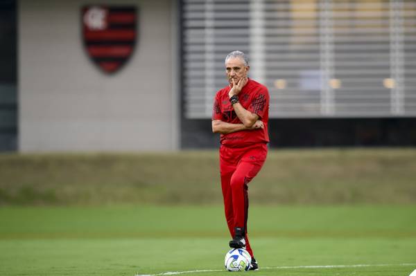 Tite lamenta chances perdidas após empate e diz, 'se tivesse