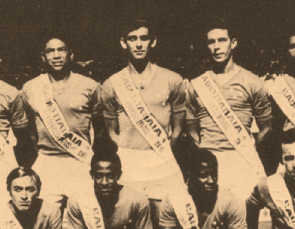 William (no meio) foi campeão da Taça Brasil de 1966 — Foto: Reprodução/site oficial do Cruzeiro