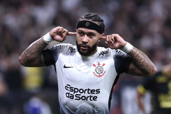 Corinthians Apresenta Memphis como Novo Camisa 10 do Time