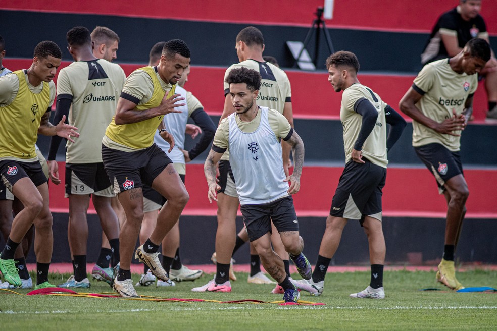 Treino do Vitória na reapresentação do elenco — Foto: Victor Ferreira / EC Vitória