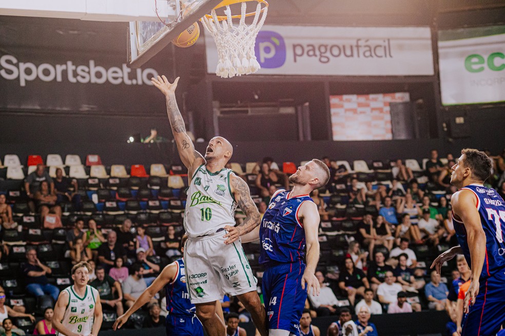 Alex García, do Bauru Basket, foi o cestinha da partida contra o Fortaleza BC — Foto: Andrews Clayton/Bauru Basket