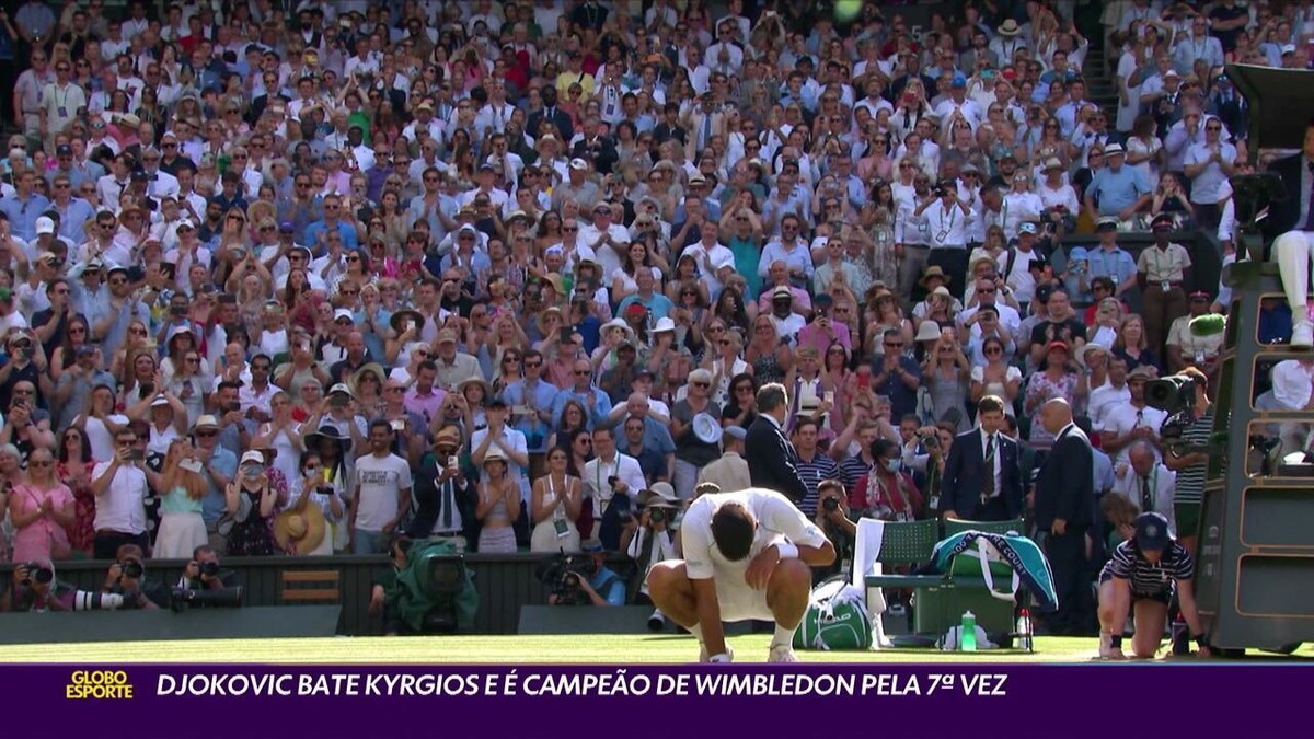 Djokovic bate Sinner, vai à final e mira 8° título em Wimbledon