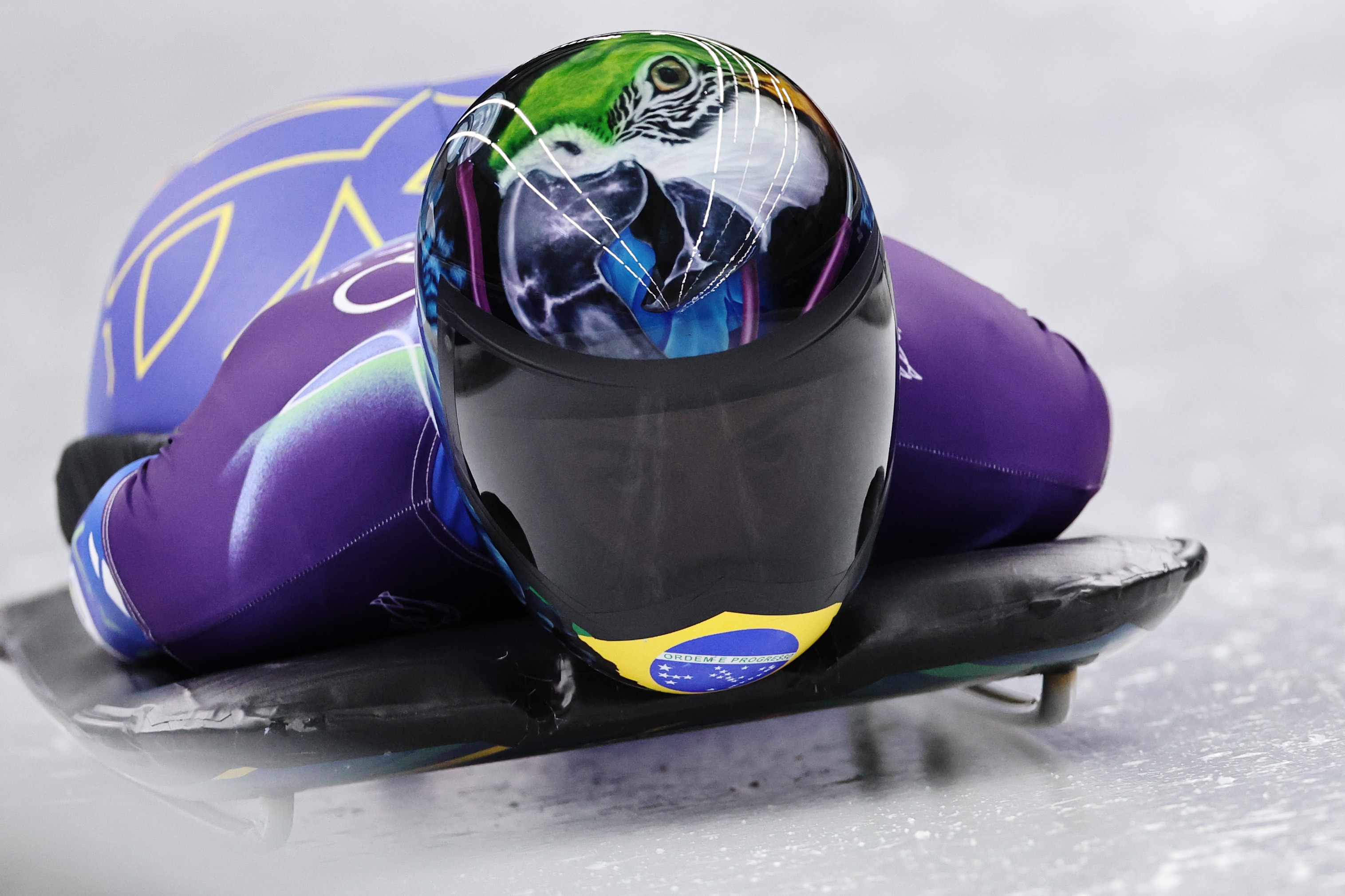 Nicole Silveira fica em 13º lugar na primeira descida do skeleton