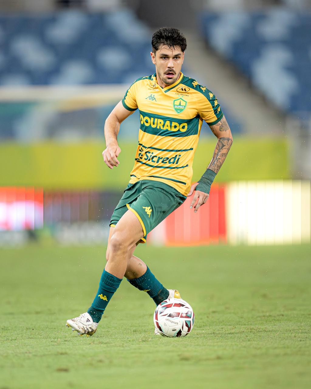 Com poucas chances no Santos, João Basso vive sequência de titular no Cuiabá