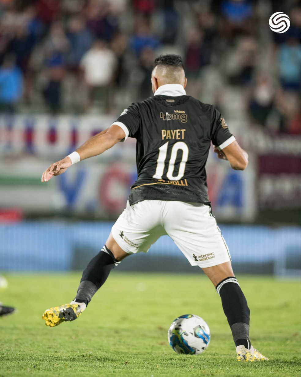 Payet domina a bola em amistoso do Vasco  Foto: Divulgao Srie Ro de La Plata