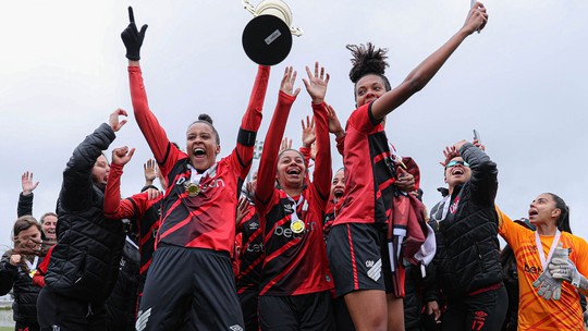 Campeonato Paranaense Feminino terá Athletico, Coritiba e mais três times; veja as datas