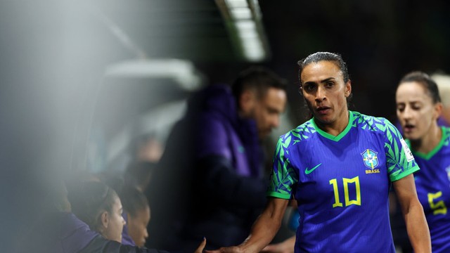 Marta foi titular da seleção brasileira no jogo contra a Jamaica