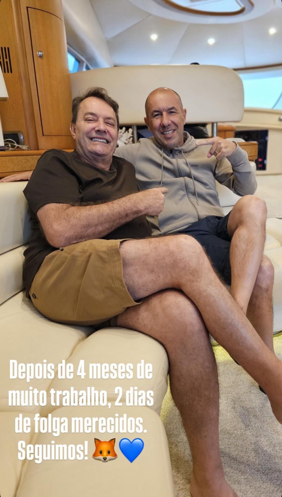 Pedro Lourenço e Leonardo Jardim, do Cruzeiro, viajam juntos na folga — Foto: Divulgação