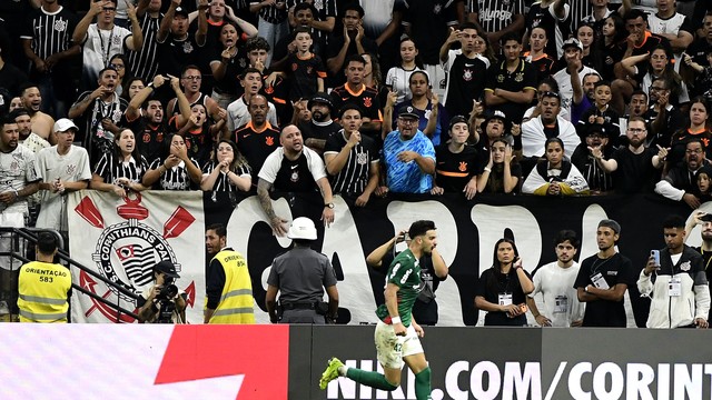 Flaco López comemora gol do Palmeiras contra o Corinthians