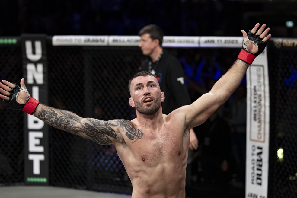 Steve Ray finalizou Lewis Long ainda no primeiro round e não confirmou aposentadoria — Foto: Divulgação