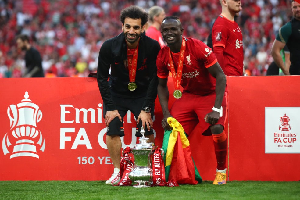 Campeões mundiais, Salah e Mané concorrem ao prêmio de melhor