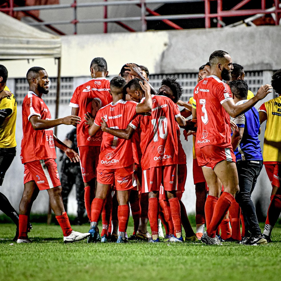 A Voz de Ibaiti e Região  ESPORTE BRETÃO: Jogos de futebol hoje