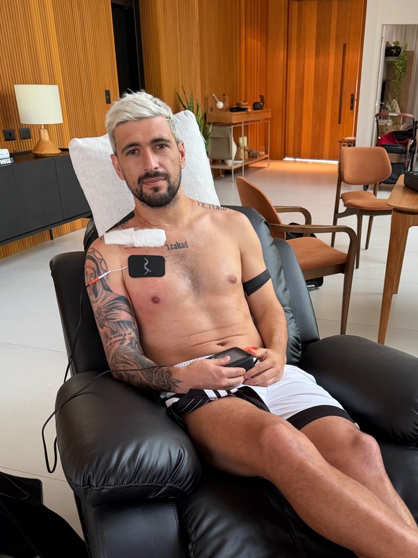 Flamengo libera Arrascaeta para acelerar recuperação no Uruguai.