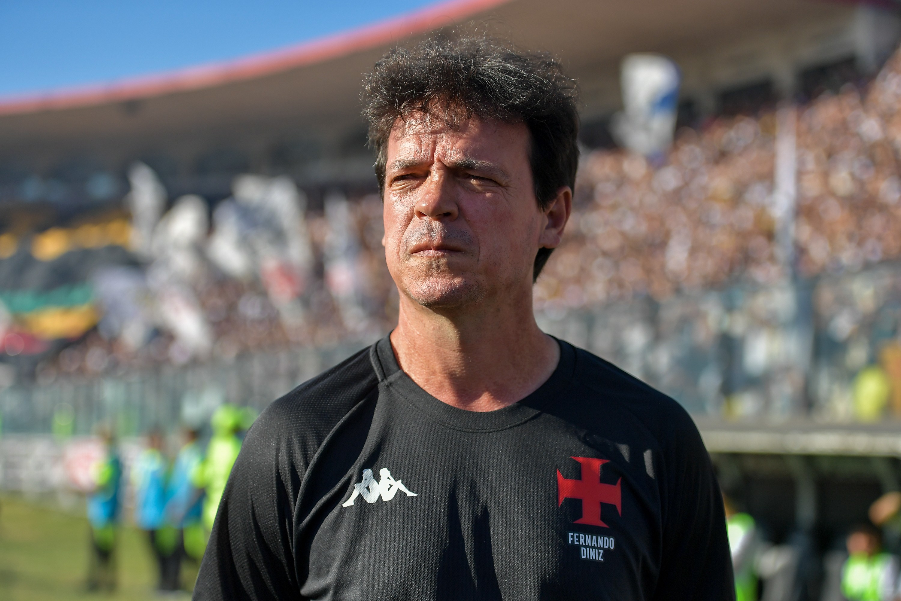 Diniz destaca confiança na base do Vasco e elogia GB: 