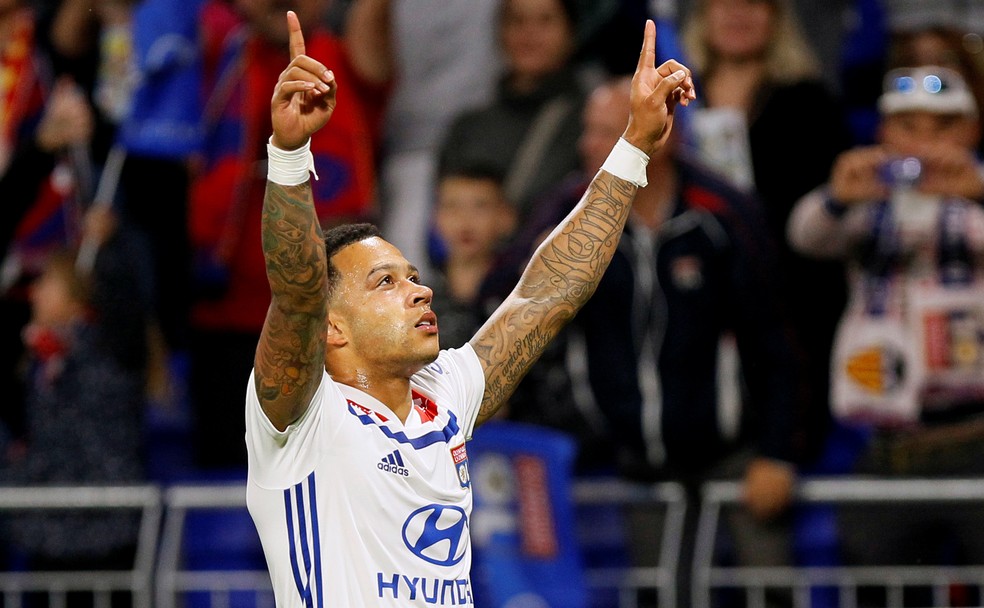 Depay brilha e leva Lyon para Champions; Olympique vai para Europa