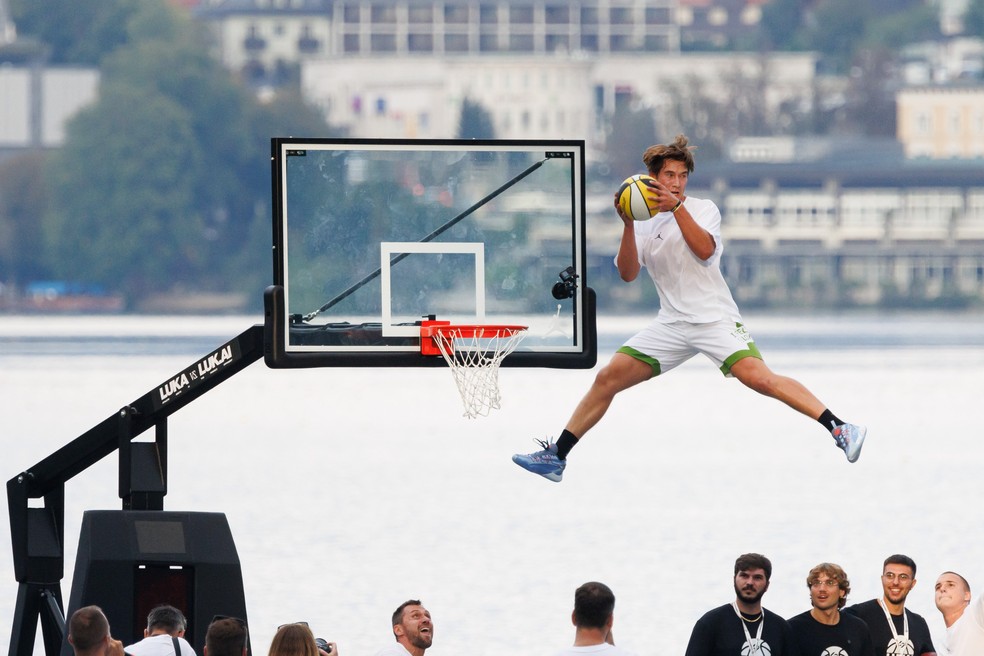 Dia 4 da Copa do Mundo de Basquete: EUA vencem Grécia; Doncic classifica a  Eslovênia